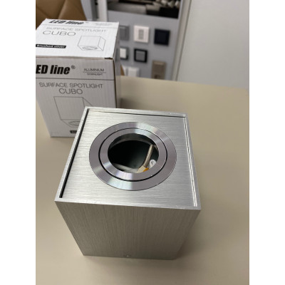 Ledline Oprawa natynkowa punktowa kwadrat Cubo, kolor brushed silver