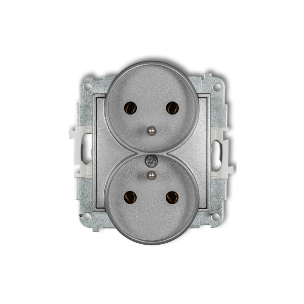 Karlik Mini Mechanizm gniazda podwójnego do ramki z uziemieniem 2X(2P+Z) (bez przesłon torów prądowych), srebrny metalik