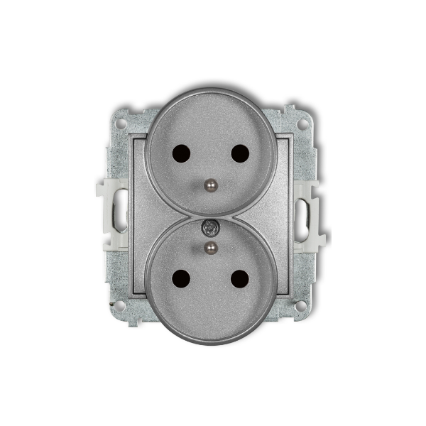 Karlik Mini Mechanizm gniazda podwójnego do ramki z uziemieniem 2X(2P+Z) (przesłony torów prądowych), srebrny metalik