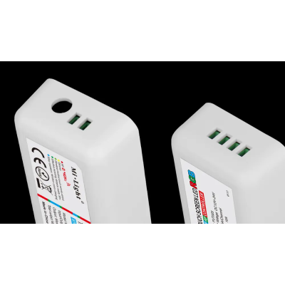 Zestaw Pilot + Sterownik RGB 12V-24VDC 10A FUT025