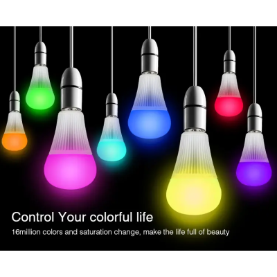 Lampa LED RGB+CCT 9W E27