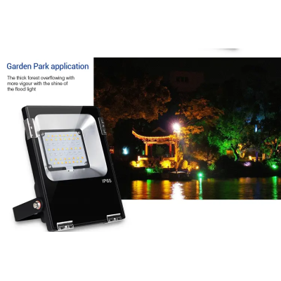 Naświetlacz LED RGB+CCT 20W 230VAC FUTT04