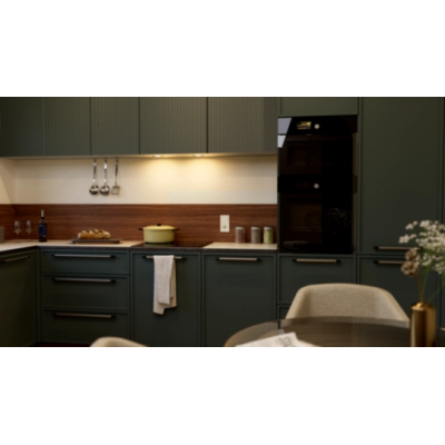 Q.1 Ramka 2-krotna pionowa z polem opisowym, alu, aksamit